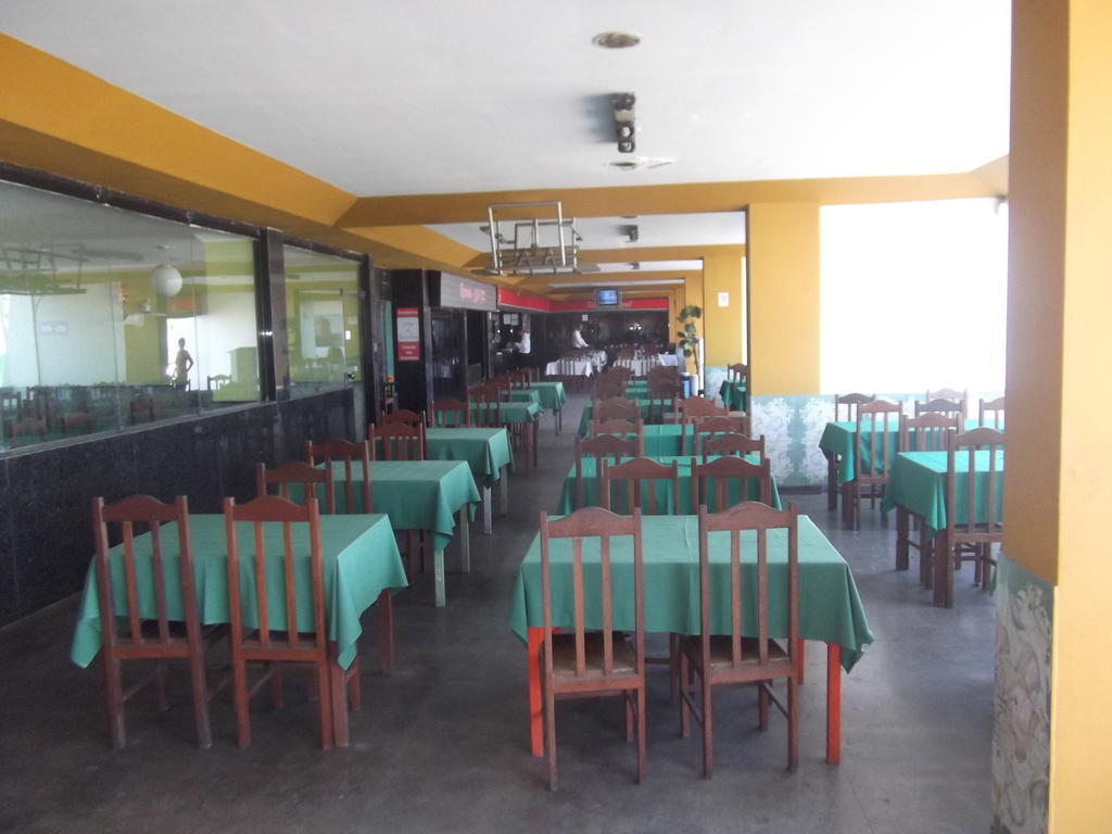 Appartamento Flat Jardim De Alah Salvador Esterno foto